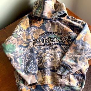 Cabelas camo sweatshirt